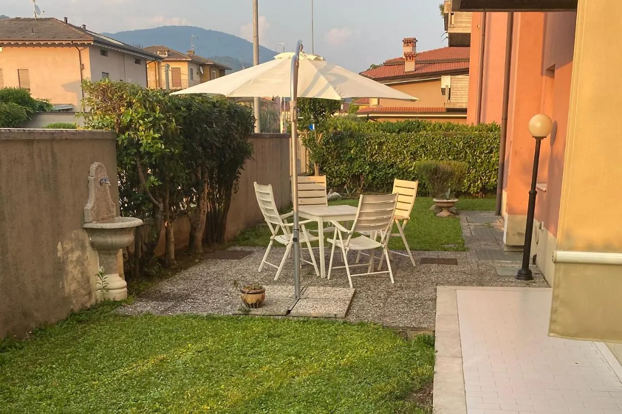 Lägenhet Appartamento Girasoli In Franciacorta Rodengo-Saiano